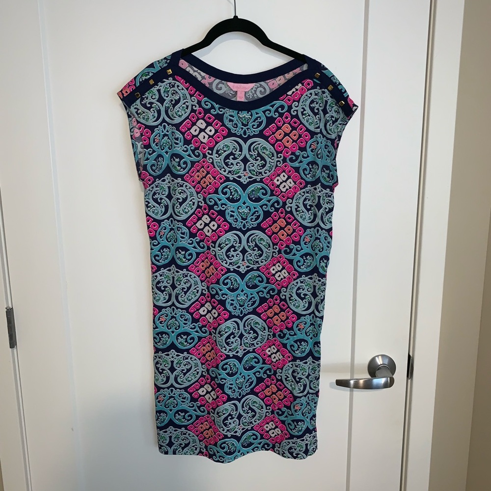 LIKE NEW WORN ONCE- Lilly Pulitzer sheath dress